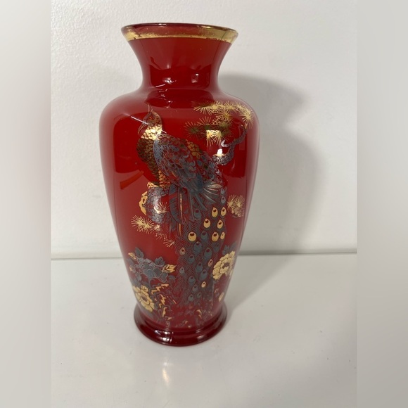 Vintage Red Gold Trim Vase Peacock Design Flowers MCM Glass - Picture 4 of 15